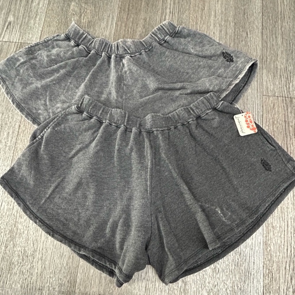NWT Free People Around We Go Shorts in Washed Black - Various - Picture 3 of 7